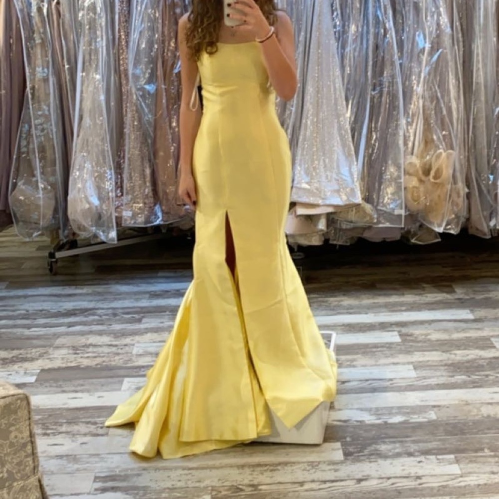 sherri hill prom dress